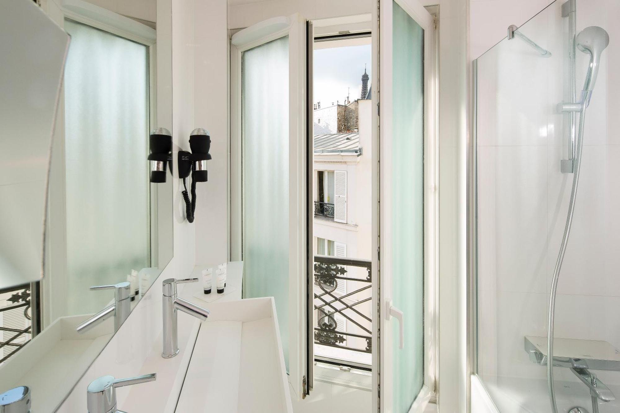 Prestige Room